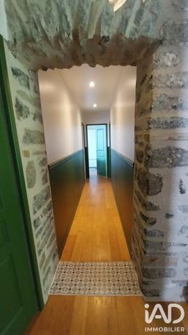 Maison à vendre 9 pièces 220 m² Besse-et-Saint-Anastaise