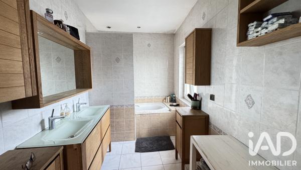 Maison à vendre 5 pièces 130 m² Marnaz