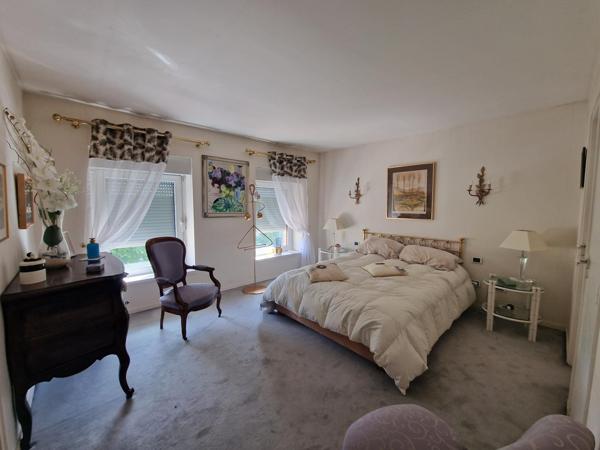 Maison 9 pièces - 380 m2