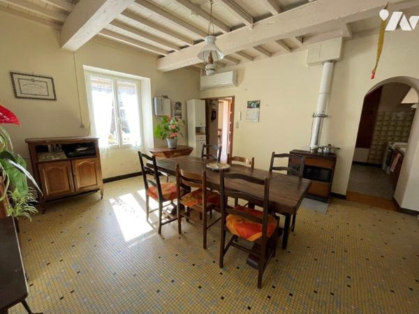 MIELAN (32) Cœur de village, agréable maison de ville sur cour proche tous commerces/commodités