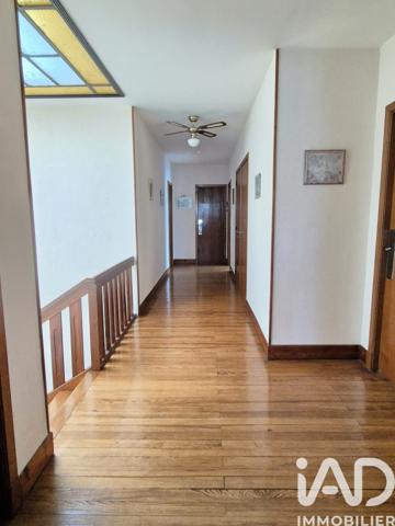 Maison à vendre 9 pièces 236 m² Aussillon