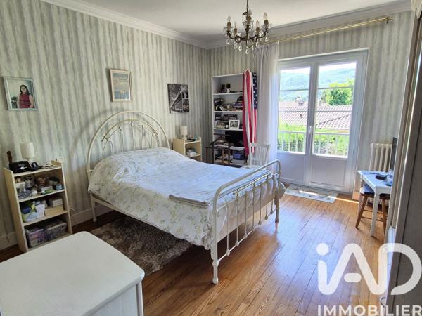 Maison à vendre 9 pièces 236 m² Aussillon