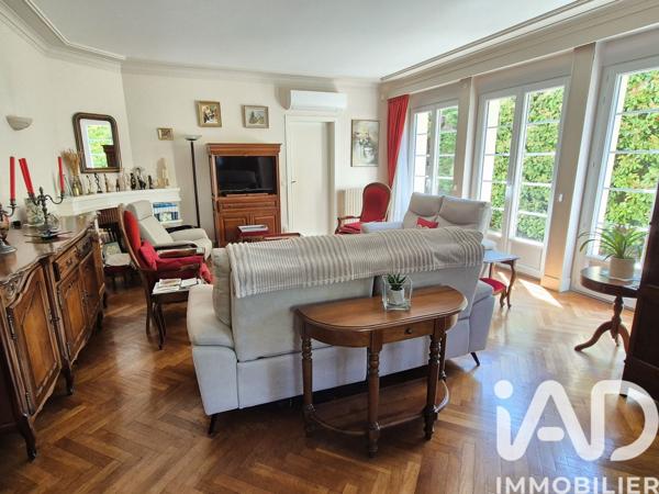 Maison à vendre 9 pièces 236 m² Aussillon