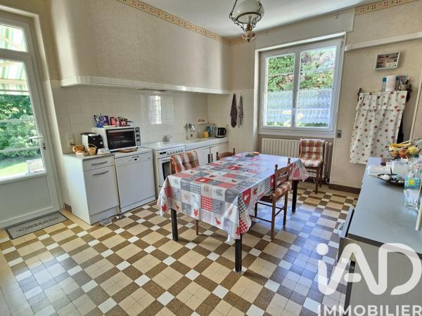 Maison à vendre 9 pièces 236 m² Aussillon