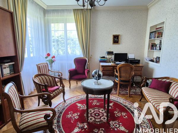 Maison à vendre 9 pièces 236 m² Aussillon
