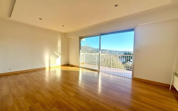 Appartement à vendre    3 pièces • 63,40 m2 Grasse