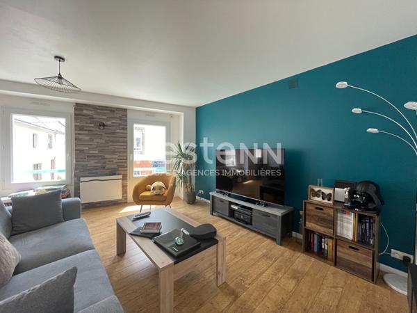 APPARTEMENT - BOURG DE GRAND-CHAMP