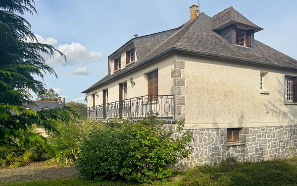 Maison à vendre    5 pièces • 184 m2 La Couyère