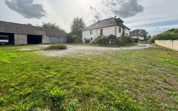 Maison à vendre    5 pièces • 184 m2 La Couyère