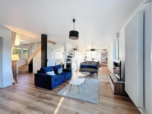 Maison familiale de 160m² habitables environ idéalement située sur la commune de Combleux