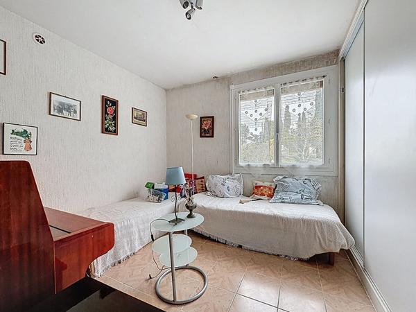 Maison familiale 7 pièces à vendre à Duran, proche écoles et université