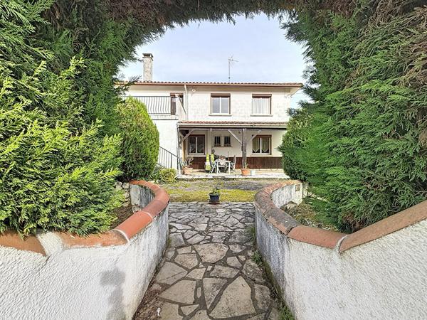 Maison familiale 7 pièces à vendre à Duran, proche écoles et université