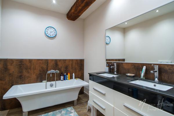 Maison
         6 pièces
        - 208 m² 229 900 € *