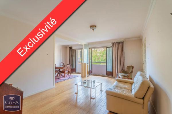 Appartement à vendre 3 pièces Paris 18e Arrondissement (75018)