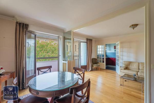 Appartement à vendre 3 pièces Paris 18e Arrondissement (75018)