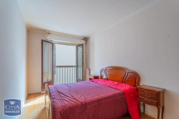 Appartement à vendre 3 pièces Paris 18e Arrondissement (75018)