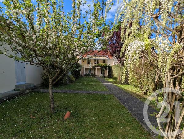 Maison à vendre  6 pièces - 110 m 2   PAUILLAC  - 33