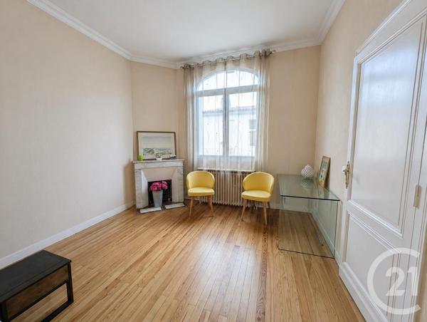 Maison à vendre  6 pièces - 110 m 2   PAUILLAC  - 33