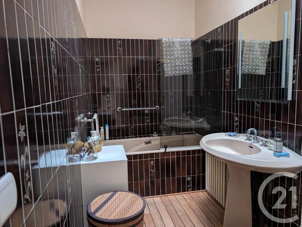 Maison à vendre  6 pièces - 110 m 2   PAUILLAC  - 33