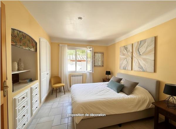 Maison de plain pied 4 pièces -  442 m2 de terrain
