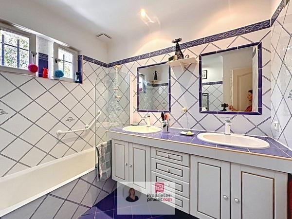Maison de plain pied 4 pièces -  442 m2 de terrain
