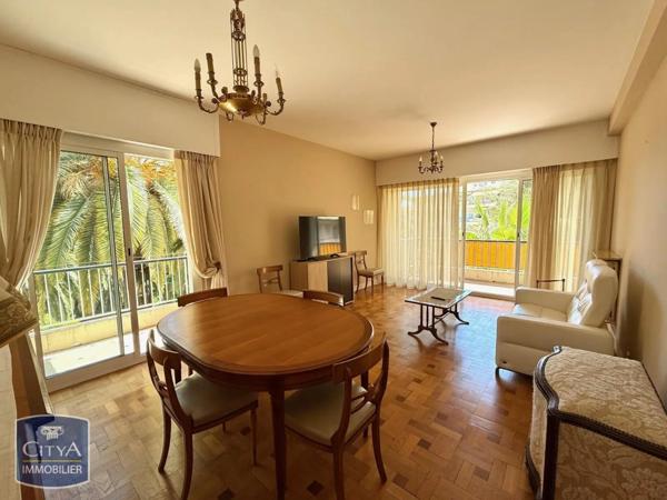 Appartement à louer 4 pièces 110m²