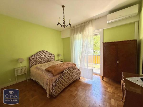 Appartement à louer 4 pièces 110m²