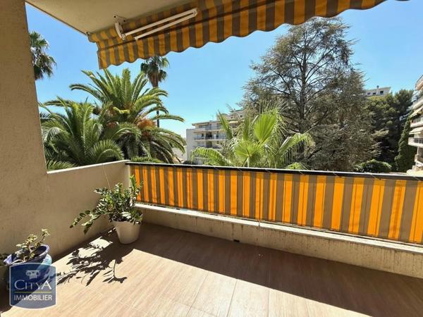 Appartement à louer 4 pièces 110m²