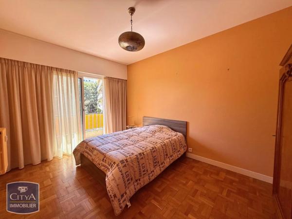 Appartement à louer 4 pièces 110m²