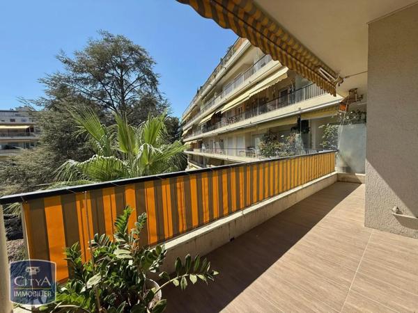 Appartement à louer 4 pièces 110m²