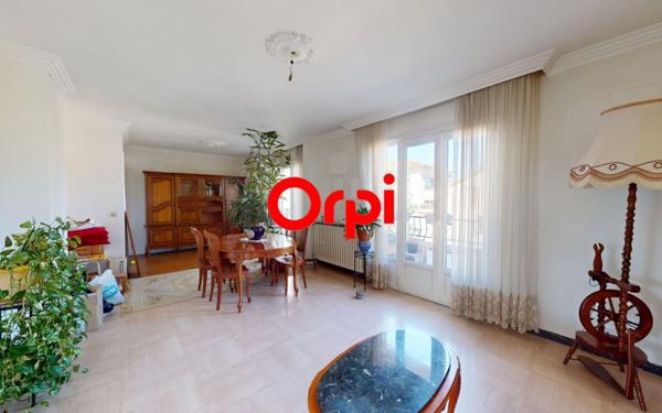 Appartement à vendre    4 pièces • 83,39 m2 Vaulx-en-Velin