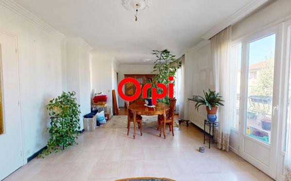 Appartement à vendre    4 pièces • 83,39 m2 Vaulx-en-Velin