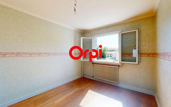 Appartement à vendre    4 pièces • 83,39 m2 Vaulx-en-Velin