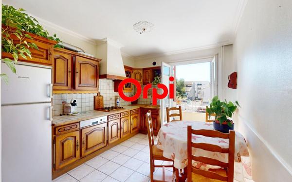 Appartement à vendre    4 pièces • 83,39 m2 Vaulx-en-Velin