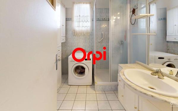 Appartement à vendre    4 pièces • 83,39 m2 Vaulx-en-Velin