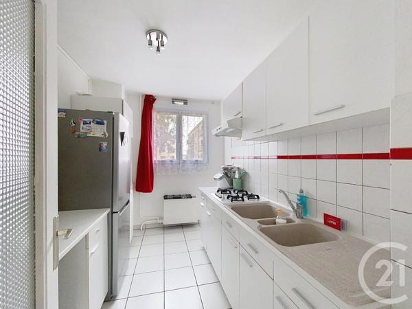 Appartement F4 à vendre  4 pièces - 80 m2 ST CLEMENT - 89