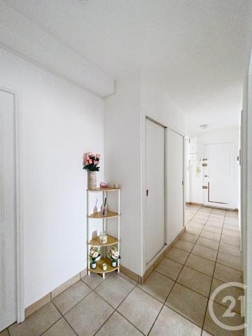Appartement F4 à vendre  4 pièces - 80 m2 ST CLEMENT - 89