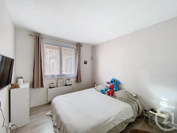 Appartement F4 à vendre  4 pièces - 80 m2 ST CLEMENT - 89