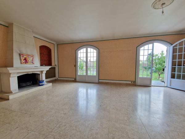 grde maison de village connerré