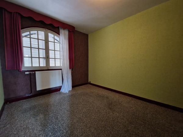 grde maison de village connerré