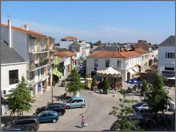 Local Commercial à CHALLANS, 85300 - 1 pièce 54m²