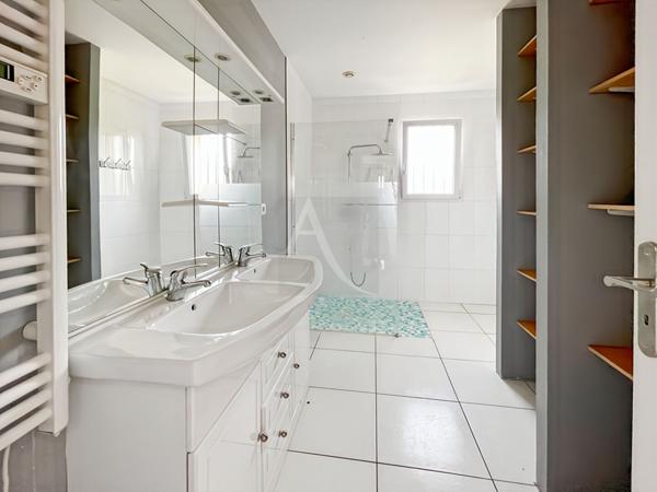 Maison de plain-pied, 3 chambres, campagne