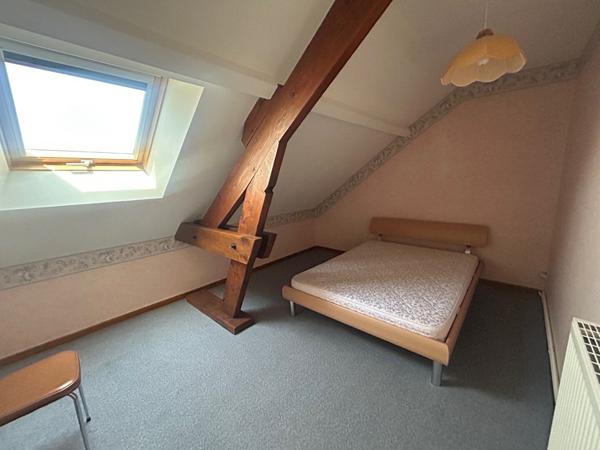 Maison 142 m2 - 8 pieces - 6 Chambres - Sous-sol - Hangar - Terrain 2000m2