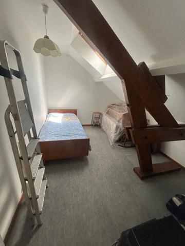 Maison 142 m2 - 8 pieces - 6 Chambres - Sous-sol - Hangar - Terrain 2000m2