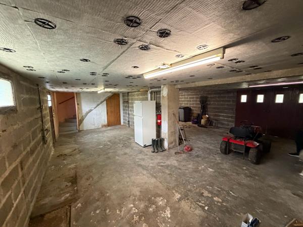 MAISON 3 CHAMBRES - GARAGE - TERRAIN