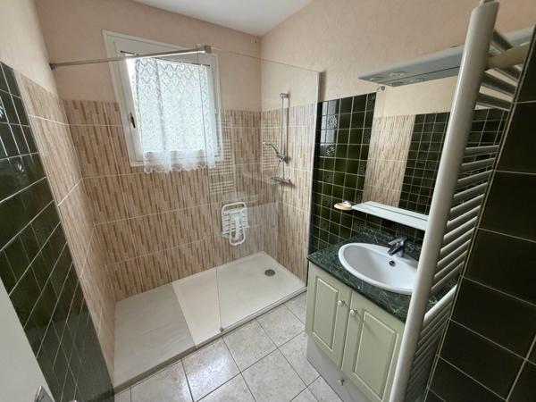 MAISON 3 CHAMBRES - GARAGE - TERRAIN