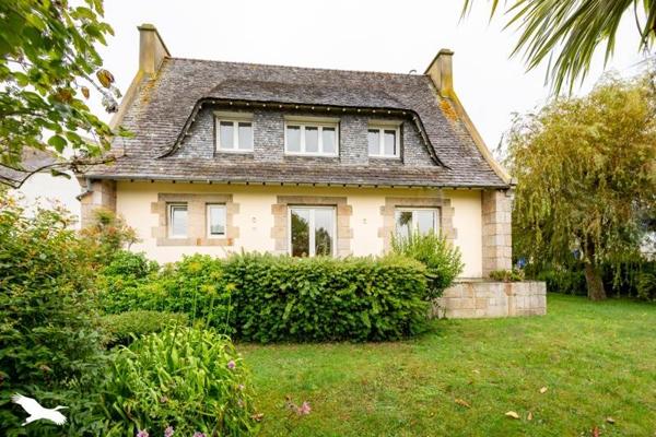 Maison à vendre |  Cléder |  9 pièces | 213 m²