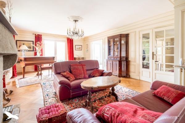 Maison à vendre |  Cléder |  9 pièces | 213 m²