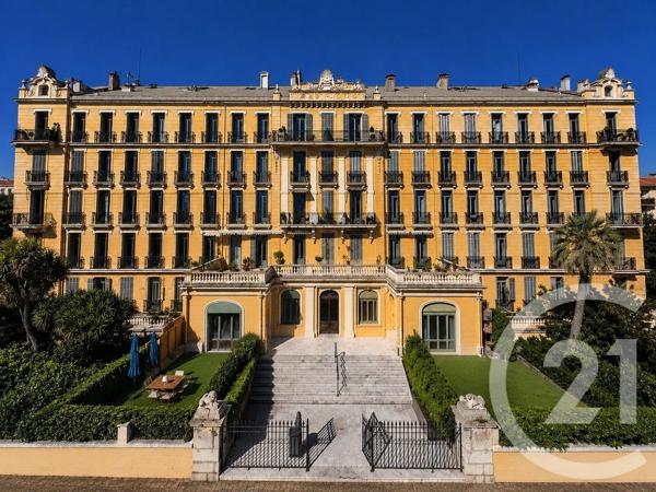 Appartement T3 à vendre  3 pièces - 92,30 m 2   HYERES  - 83