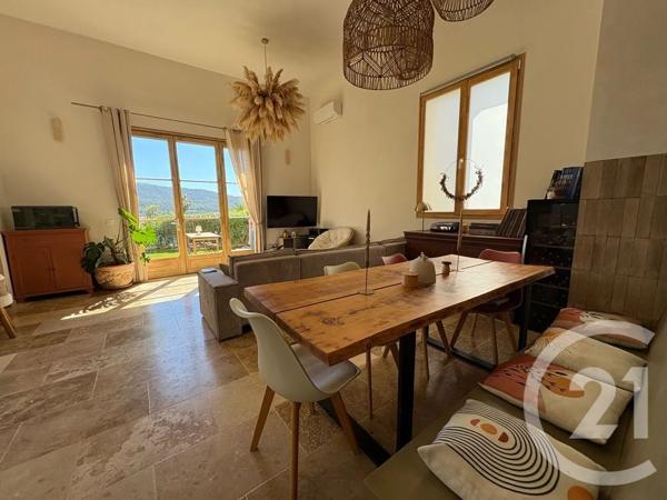 Appartement T3 à vendre  3 pièces - 92,30 m 2   HYERES  - 83